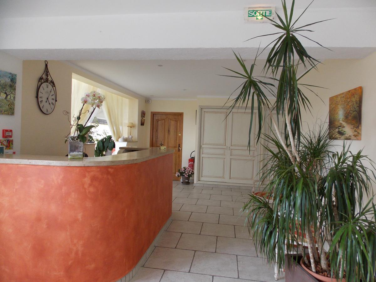 Au Relais Provencal Hotel Bagnols-en-Foret Luaran gambar