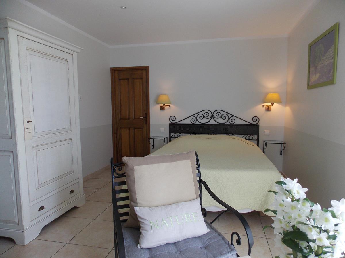 Au Relais Provencal Hotel Bagnols-en-Foret Luaran gambar